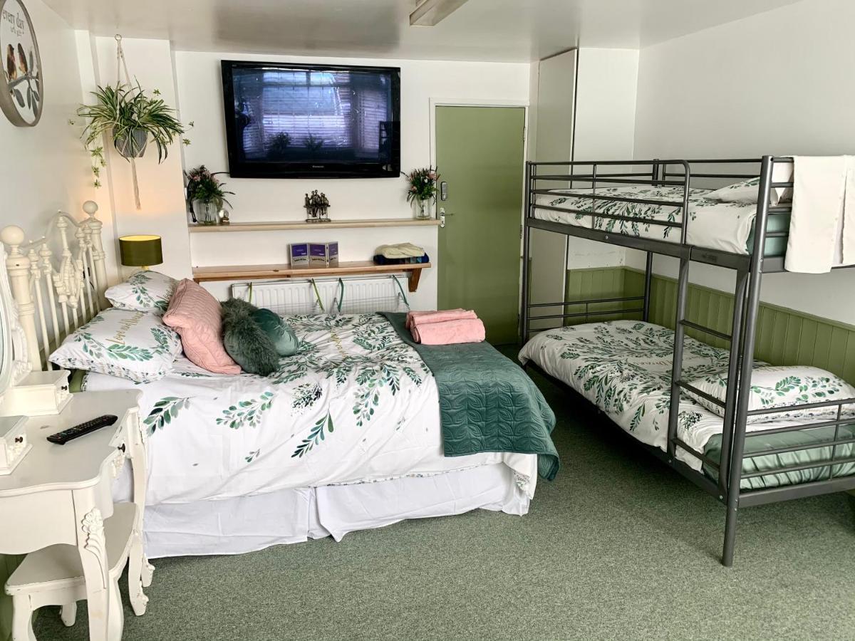 Warmley Barrs Court Beds B&B 외부 사진