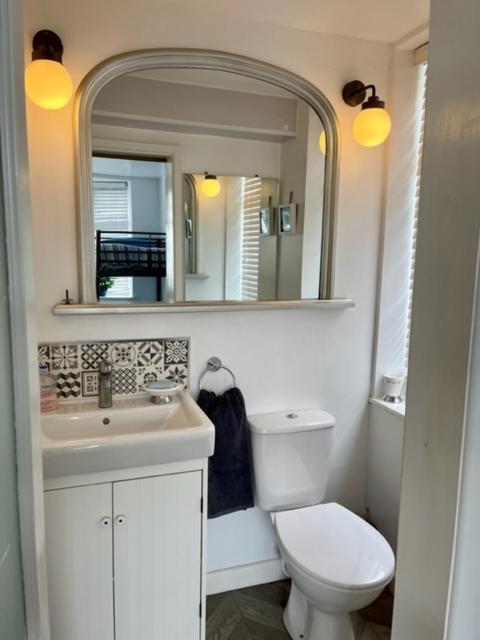 Warmley Barrs Court Beds B&B 외부 사진