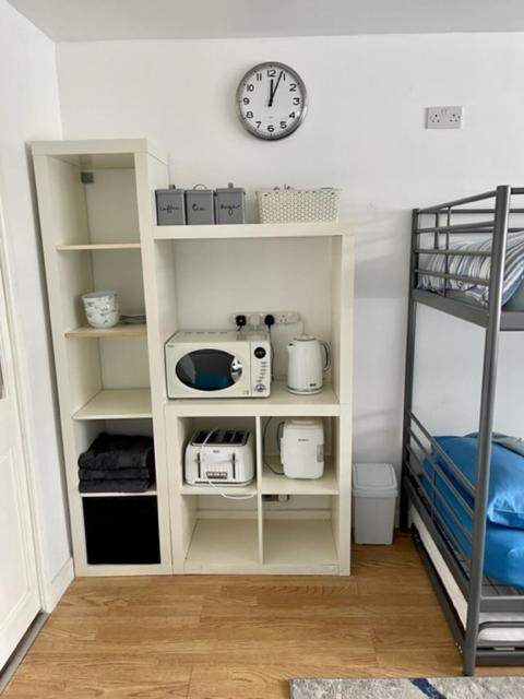 Warmley Barrs Court Beds B&B 외부 사진