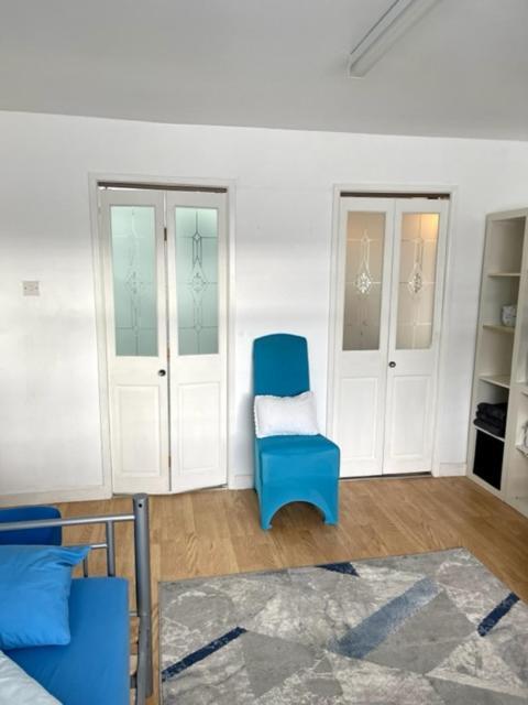 Warmley Barrs Court Beds B&B 외부 사진